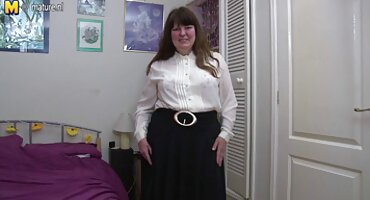 രണ്ട് ലാർവകൾ ഒരു മനുഷ്യന്റെ കോഴി നക്കി അവനോടൊപ്പം ഫക്ക്