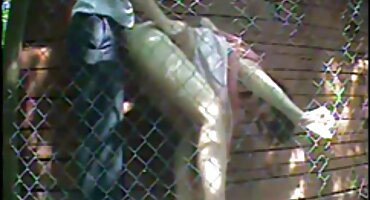 പെൺകുട്ടികൾ കണ്ടുമുട്ടി പോലീസ് ലിംഗരീതിയും ഹുക്ക് പരുക്കൻ ത്രെസൊമ്