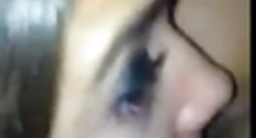 മാസ്ക് പെൺകുട്ടി, ലാറ്റക്സ് ബൂട്ടുകൾ സൌമ്യമായി ഭർത്താവിന്റെ കോഴി സക്സസ്