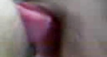 ഒരു പുരുഷനുമായി ചൂടുള്ള സെക്സിൽ നിന്ന് സെഡക്റ്റീവ് ബേബി മോഹങ്ങളും ക്യാമറകളും