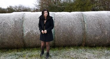 കഷണ്ടി കൊണ്ട് സെക്സ് ആസ്വദിക്കുന്നു രോമമുള്ള സമനിരപ്പുണ്ടാക്കുക