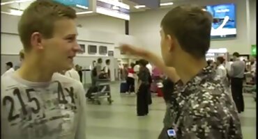 മെലിഞ്ഞ ബ്ലെൻഡർ ചുവന്ന അടിവസ്ത്രം യോനിയിൽ പെയിന്റിംഗ്