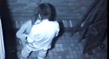 ബസ്റ്റി കാമുകി വാച്ചുകൾ യുവ ലെസ്ബിയൻ നീണ്ട സ്ട്രാപ്പൺ