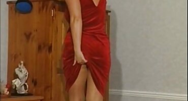 ഒരു യുവതിയുമായി കിടക്കയിൽ ഡൊണാൾഡ് ഓർഗാസം എത്തുന്നു