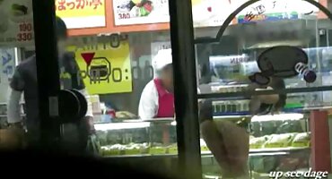 കുളിമുറിയിൽ ഒരു ബ്ളോഗ് ശേഷം ബ്രൂണെ സ്നേഹം അവളുടെ സമനിരപ്പുണ്ടാക്കി